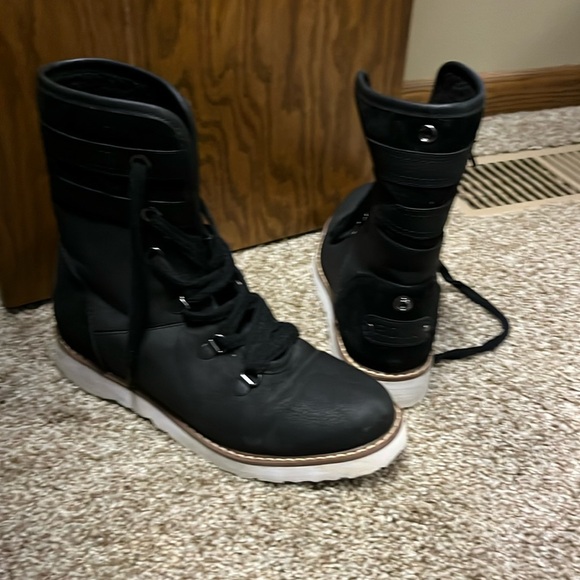 Black Roxy boots bought from boutique. Size 8. Selling because I don’t wear. - Picture 1 of 1
